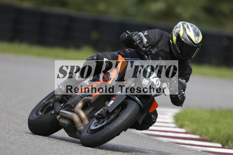 /53 16.09.2025 Track Day Domi Aegerter ADR/Gruppe gruen/70